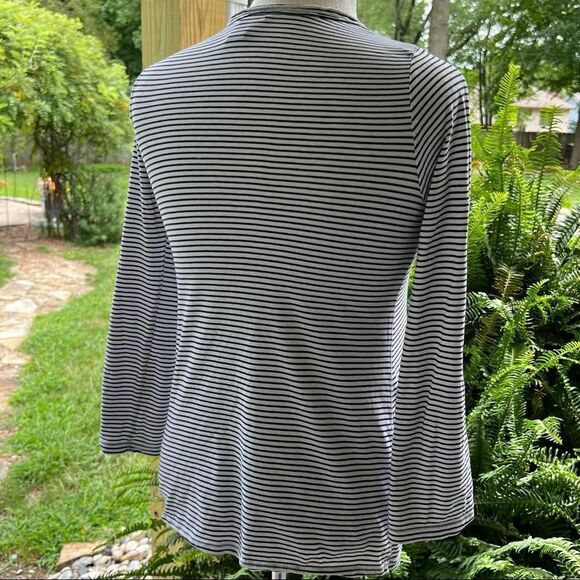H & M Back & White Long sleeve Striped T-shirt size Small - Picture 3 of 7